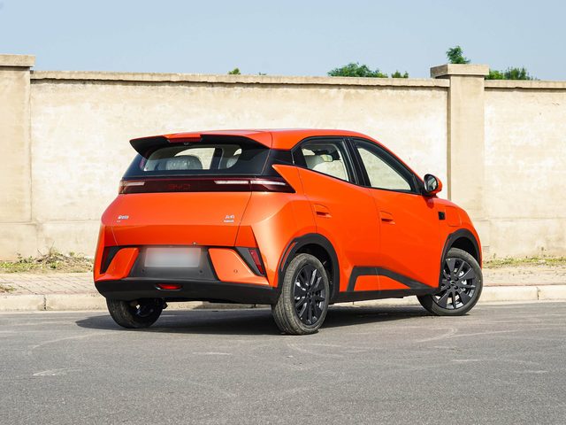 BYD Seagull — корма три четверти справа